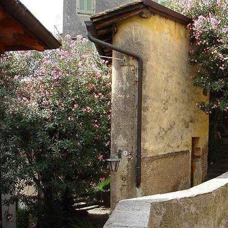 Holiday home Casa 1659 - Casa Parrucchiere Gandria